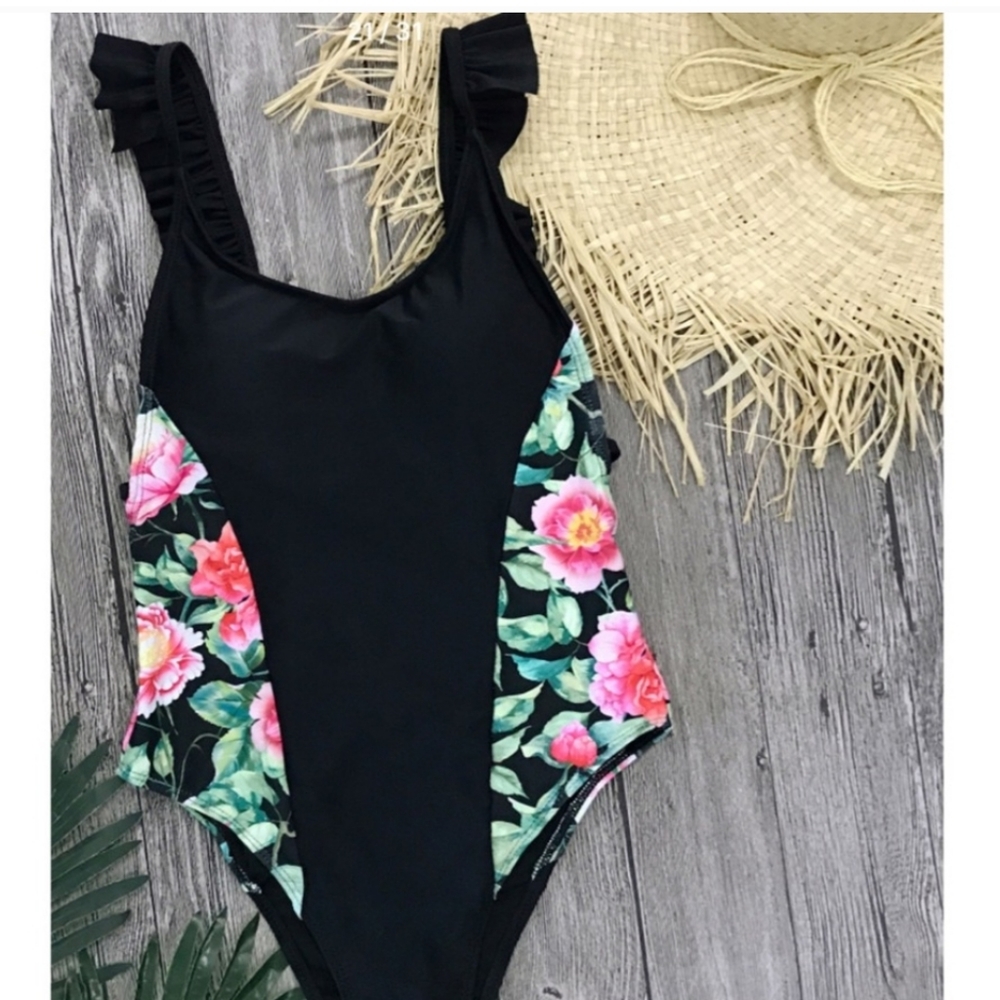 SALE !!!! Swimsuit One Piece - Picture 2 of 5